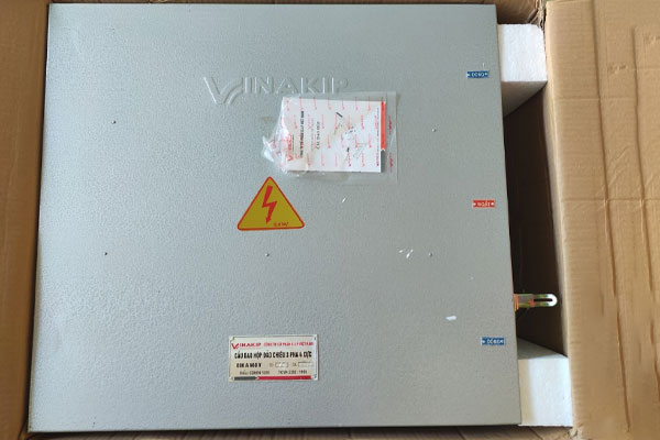 Cầu dao hộp Vinakip đảo chiều 3 pha 4 cực
