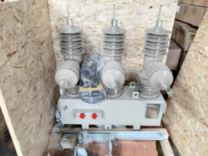 Máy cắt tự đóng lặp lại Recloser Shinsung 27kV 630A