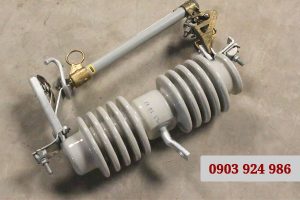 Báo Giá Cầu Chì Tự Rơi FCO Thân Sứ Tuấn Ân (200A 27kV 150kV BIL)