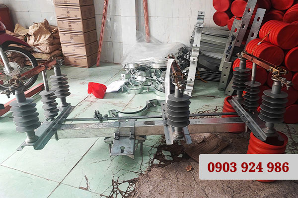 Báo Giá Dao Cách Ly 35kV 630A 3 Pha (Polymer) - Hãng Tuấn Ân