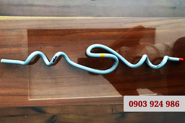 Giáp buộc đầu sứ đơn