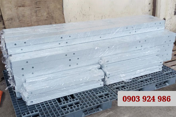 Phân phối đà xà composite giao hàng tận nơi